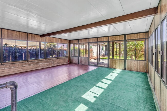 Building Photo - 4749 Choctaw Dr