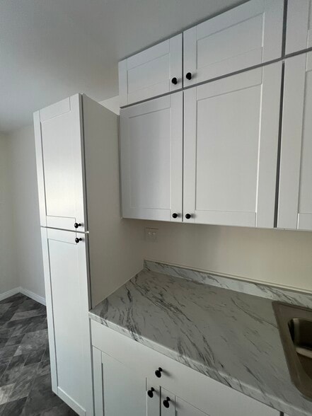 Building Photo - 2324 E Commonwealth Ave