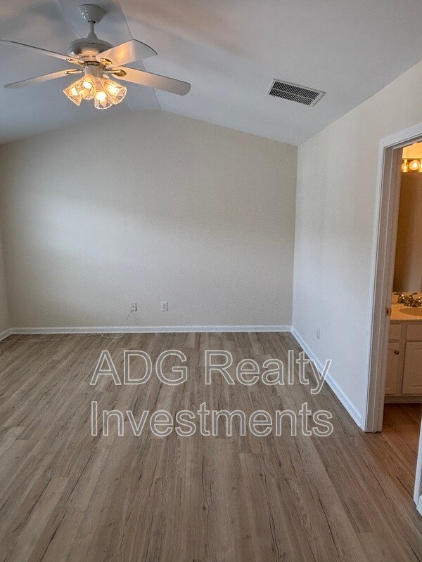 Building Photo - 5478 Werburgh St