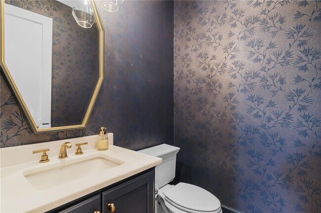 Building Photo - 1381 Wessyngton Rd NE