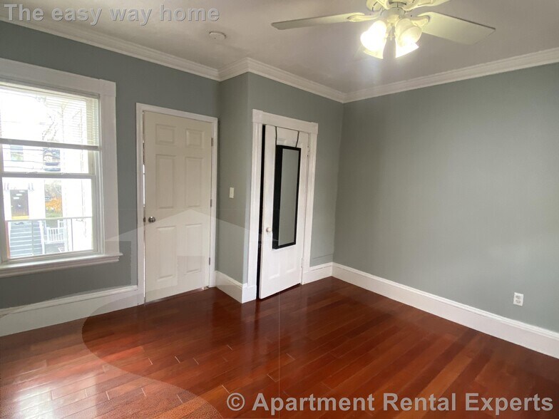 Building Photo - 67 Flint St