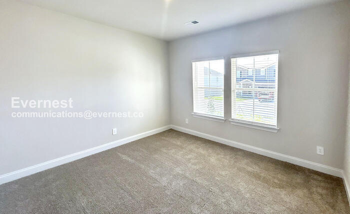 Building Photo - 4597 Winslet Dr