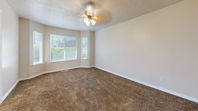Building Photo - Herriman Rambler with Basement Apartment
