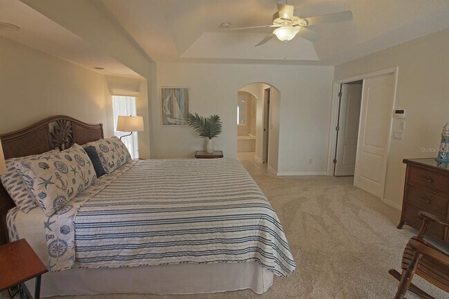 Building Photo - 811 Rotonda Cir