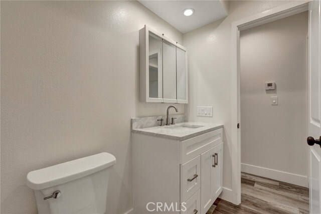 Building Photo - 402 E Glendale Dr