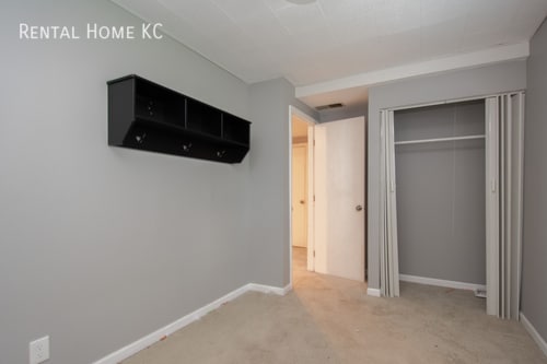 Building Photo - 5101 Hardy-