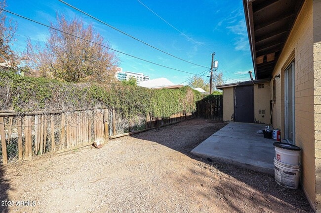 Building Photo - 1752 E Virginia Ave