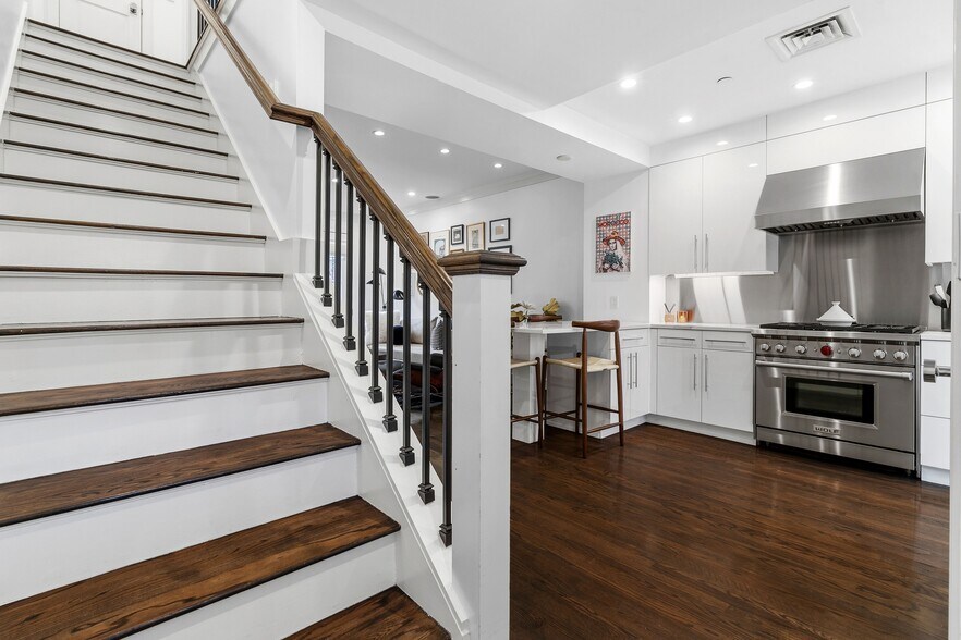 Building Photo - 348 Columbus Ave