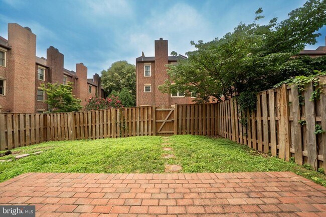 Building Photo - 10168 Turnberry Pl
