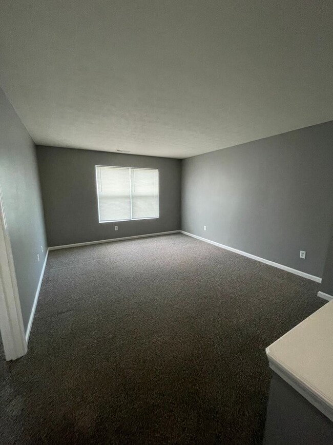 Building Photo - Franklin Twp - 3 BR home with loft