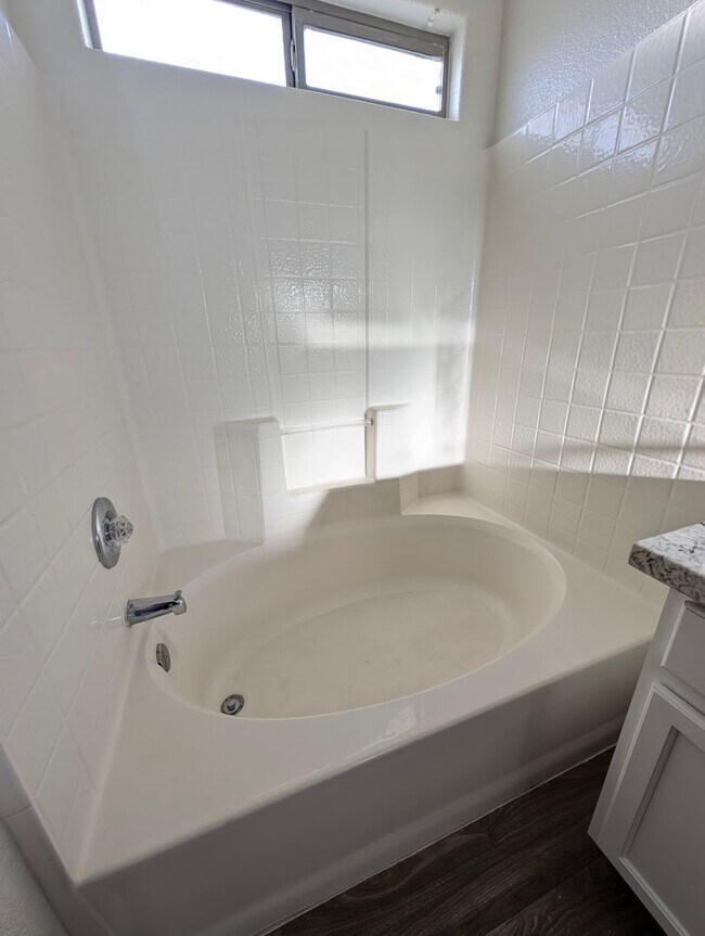 Building Photo - AVAILABLE NOW IN SAN TAN RANCH GILBERT!!!