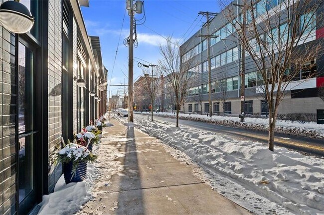 Building Photo - 2554 Smallman St