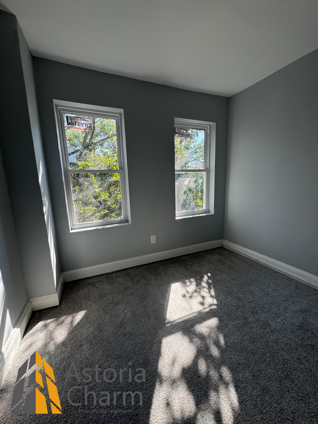 Building Photo - Newly Renovated 3BD/1.5BA townhome in Balt...