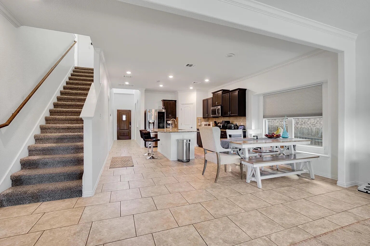 Building Photo - Room in House on Rancho Verde Dr