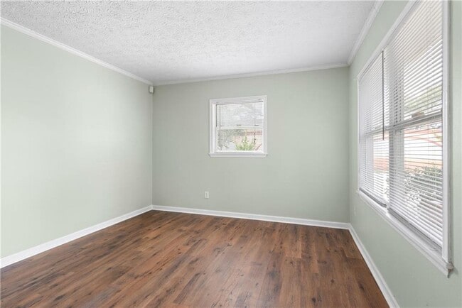 Building Photo - 2051 College Ave NE