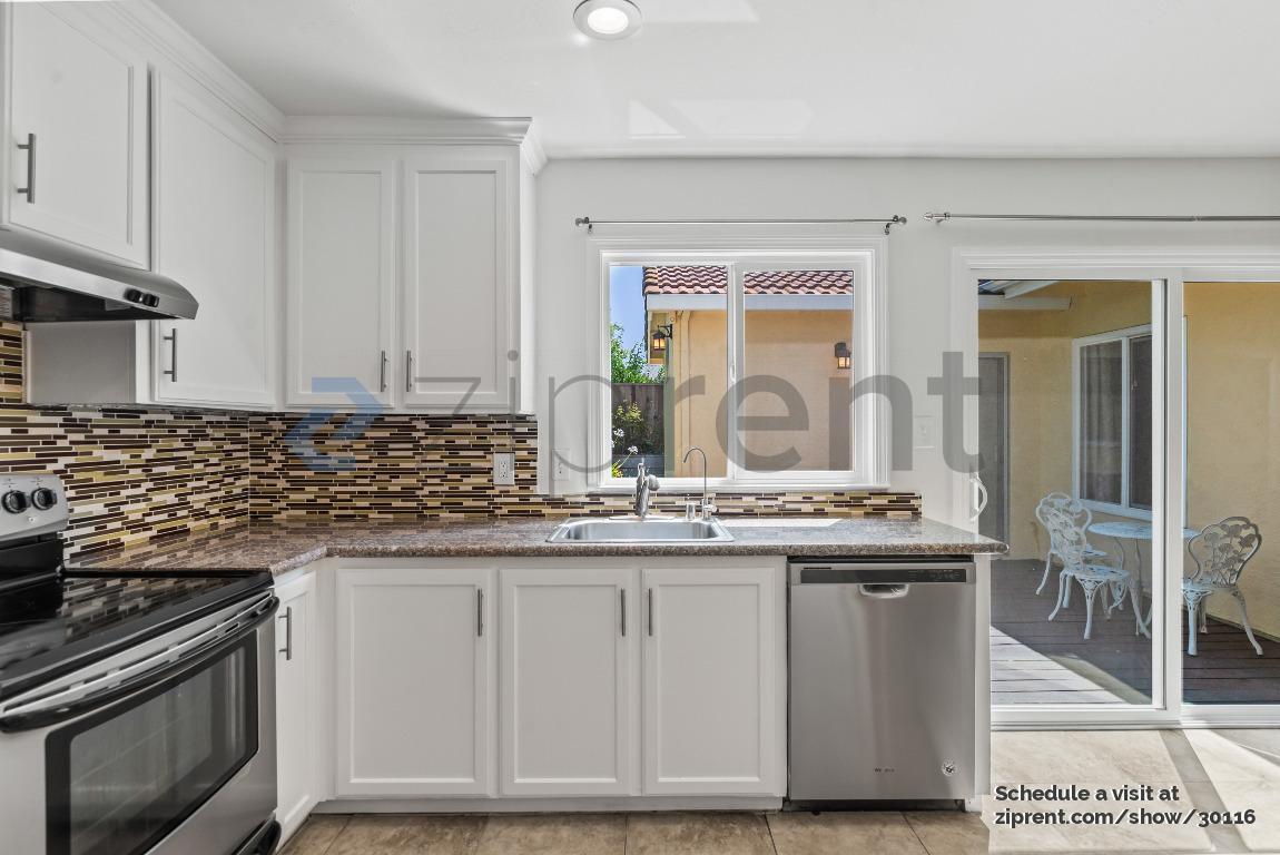 Building Photo - 2257 Goldcrest Cir