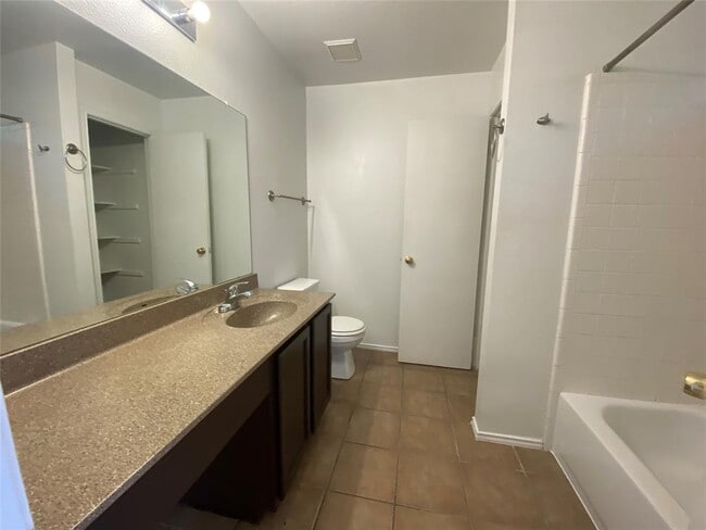 Building Photo - 9001 Kimono Ridge Dr
