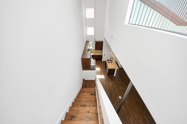 Building Photo - 2421 Wentworth St