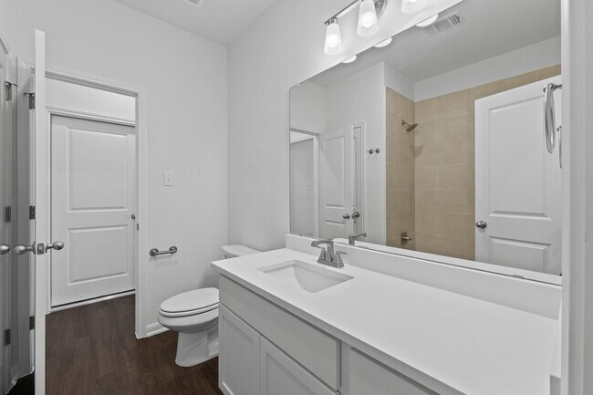 Building Photo - 619 Killam Dr