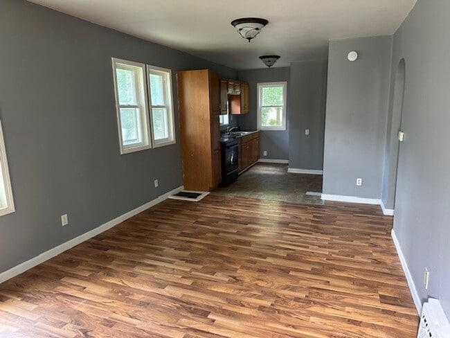 Building Photo - Section 8 Vouchers accepted for 3 Bedroom ...
