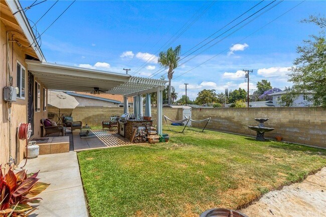 Building Photo - 12020 Springview Dr