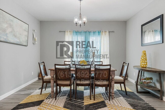 Building Photo - 286 Emily Ln