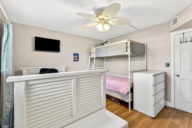 Building Photo - 50 Celestial Way