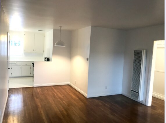 actual pic - 916 N Sweetzer Ave