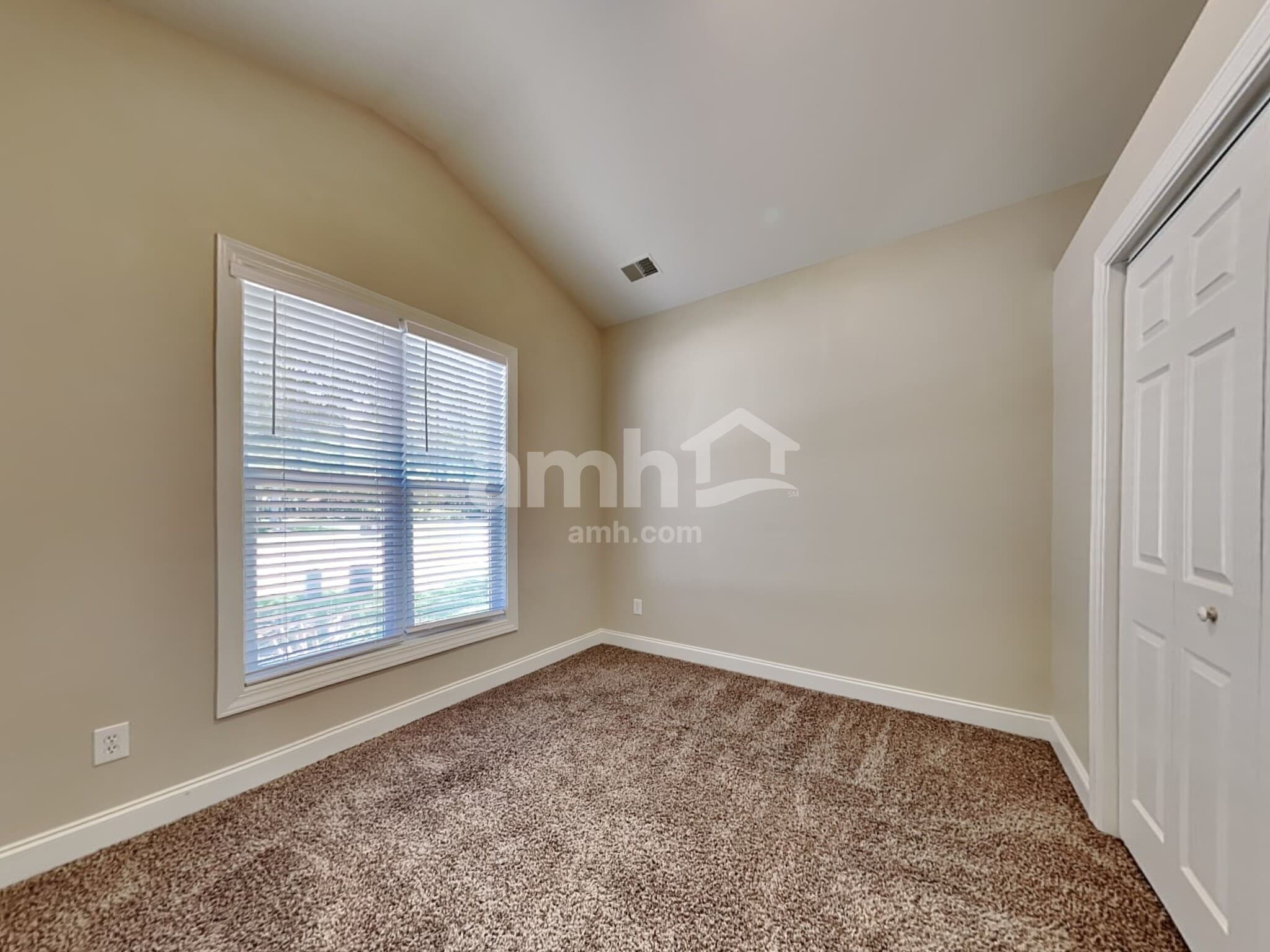 Building Photo - 8503 Sentry Cir
