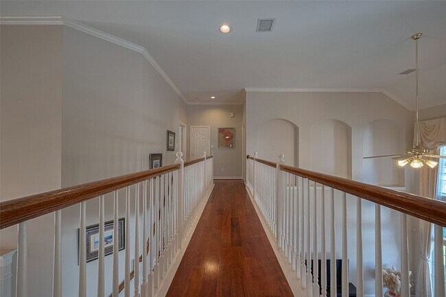Building Photo - 4707 Gladesdale Park Ln
