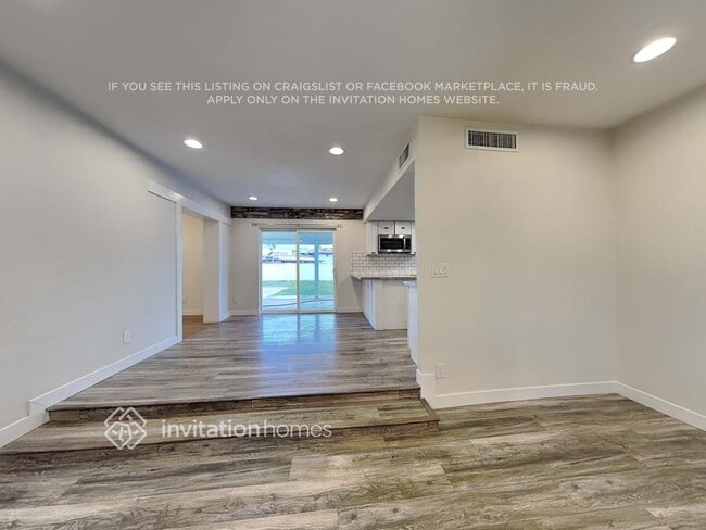 Building Photo - 1628 E Fremont Dr