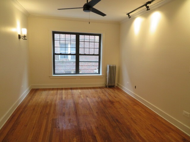 Building Photo - 845-55 W Agatite