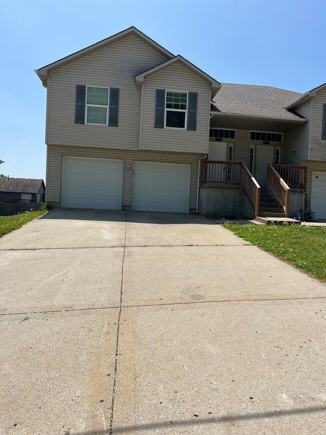 Huge 3 Bedroom 3 Bath Home In Grain Valley - 1227 R D Mize Rd Grain 