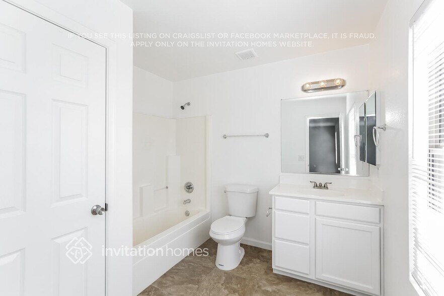 Building Photo - 1429 S Crossbow Ct
