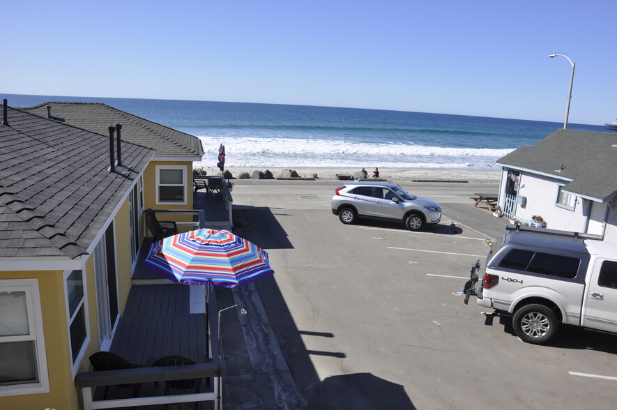 Primary Photo - Pacific Blue | The Strand