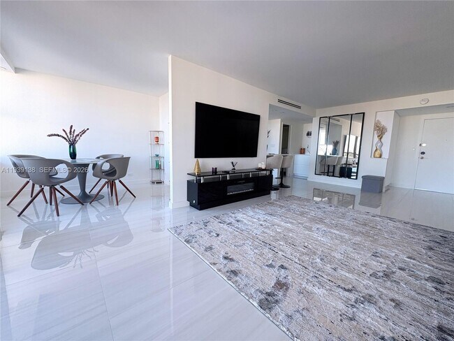 Building Photo - 230 174th St