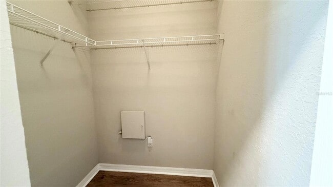 Building Photo - 5432 Hogan Ln