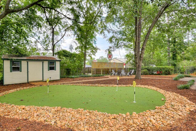 Building Photo - 1209 Azalea Dr