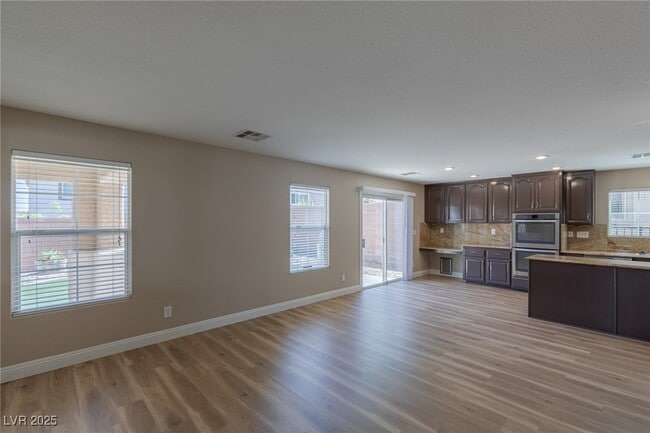 Building Photo - 1130 Grove Park St