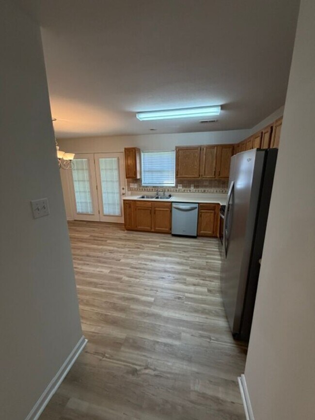 Building Photo - 2811 June Bug Way