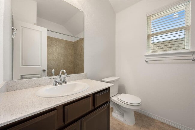 Building Photo - 2213 Santa Isabella Dr