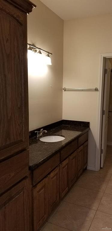 Building Photo - 15 Samgar St