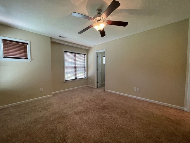 Building Photo - Super Sugarberry