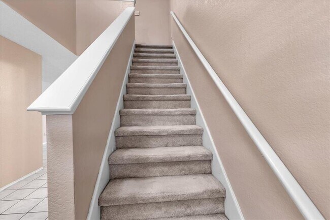 Building Photo - 12717 Modena Trail