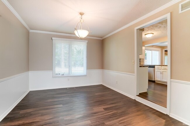 Building Photo - 5931 Spring Oak Ct