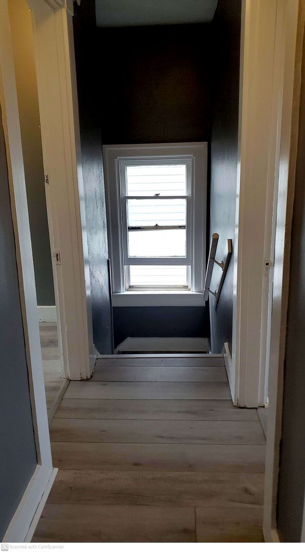 Building Photo - 1/2 off! (HALF OFF) 2nd month rent! Beautiful 3 bed 1.5 bath and ready for your move in