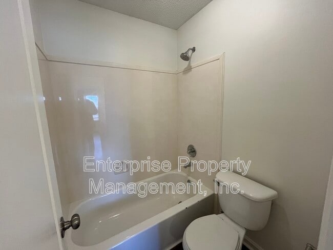 Building Photo - 10174 Sorrento Pl