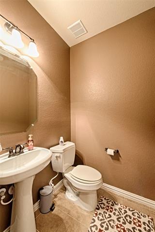 Building Photo - 1640 Bradford Grove Trail