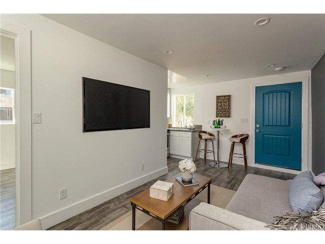 Living Room - 6713 Saint Clair Ave