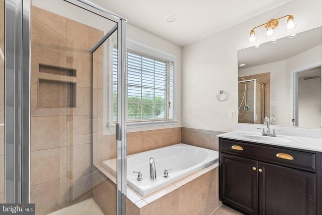 Building Photo - 8234 Carinoso Way